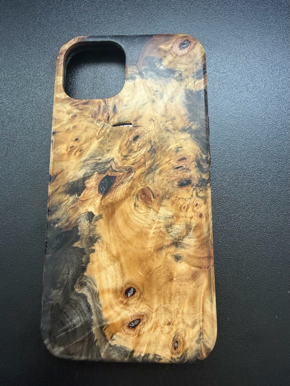EUC Carved Traveler iPhone 13/14 Live Edge Phone Cases Real Wood Burl MagSafe